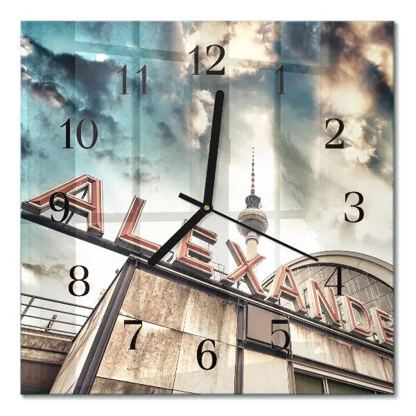 Moderne wanduhr quadratisch Alexanderplatz