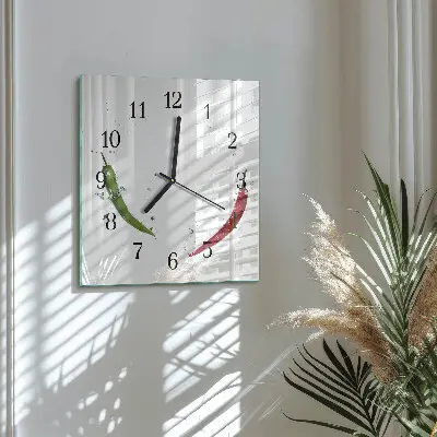Moderne wanduhr quadratisch Chilischoten