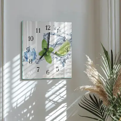 Moderne wanduhr quadratisch Minze