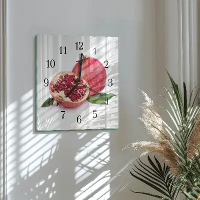 Quadratische wanduhr modern Granate