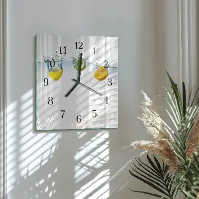 Quadratische wanduhr modern Kiwi