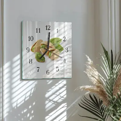 Moderne wanduhr quadratisch Nüsse