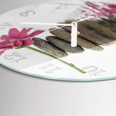 Runde wanduhr aus glas Steine