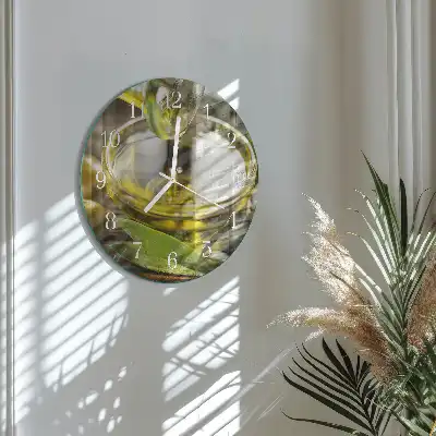 Runde wanduhr aus glas Olivenöl