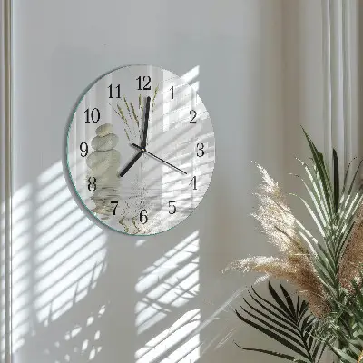 Runde wanduhr aus glas Steine