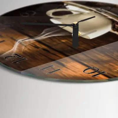 Runde wanduhr aus glas Kaffee