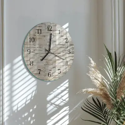 Runde wanduhr Steinmauer
