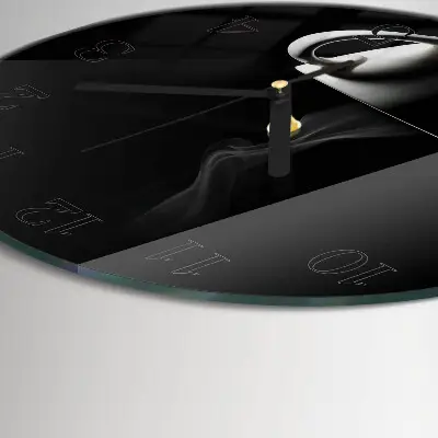 Runde wanduhr aus glas Becher