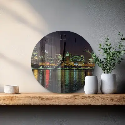 Runde wanduhr aus glas Horizont