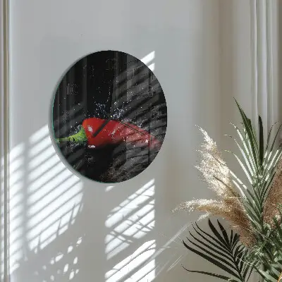 Runde wanduhr aus glas Chilischoten