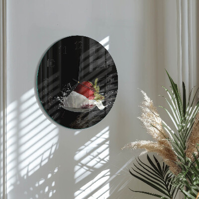 Runde wanduhr aus glas Erdbeere