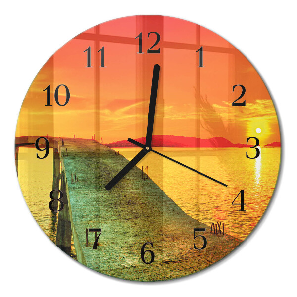 Runde wanduhr aus glas Brücke