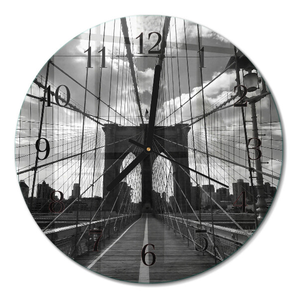 Runde wanduhr aus glas Brücke