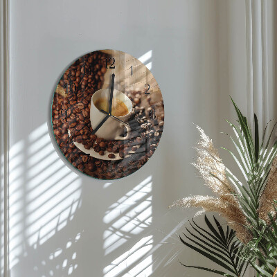 Runde wanduhr aus glas Eine Tasse Kaffee