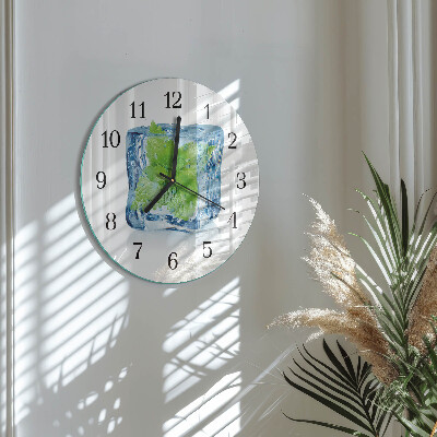 Runde wanduhr aus glas Eisminze