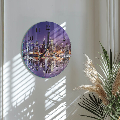 Runde wanduhr aus glas Stadt