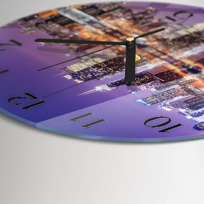 Runde wanduhr aus glas Stadt