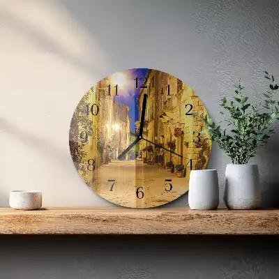 Runde wanduhr Straße bei Nacht