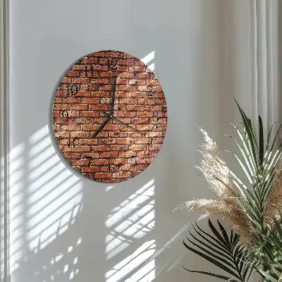 Wanduhr glas rund Ziegelmauer