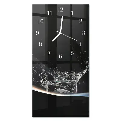 Vertikale Uhr Wasser