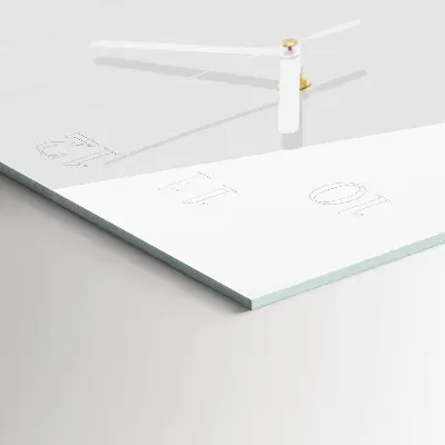 Vertikale Uhr Abstrakte Linien