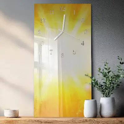 Wanduhr design ausgefallen vertikal Sonnenlicht