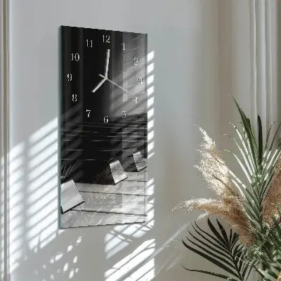Vertikale Uhr Klaviertasten