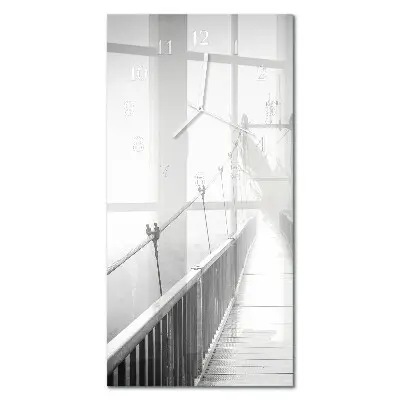 Vertikale glas wanduhr Brücke