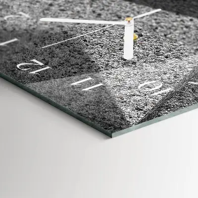Vertikale glas wanduhr Marmortisch