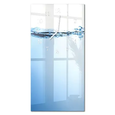 Vertikale Uhr Wasser