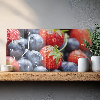 Horizontale Uhr Blaubeeren und Brombeeren
