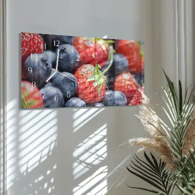 Horizontale Uhr Blaubeeren und Brombeeren