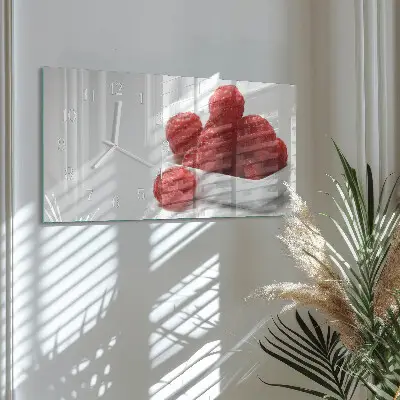 Glasuhr horizontal Frische Himbeeren
