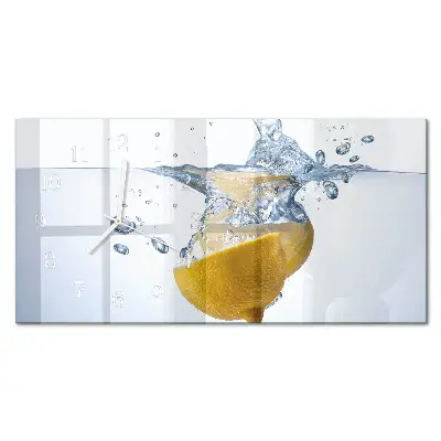 Horizontale glas wanduhr Eine Zitronenscheibe in Wasser