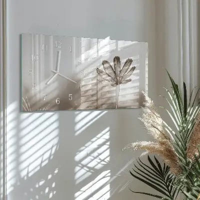 Glasuhr horizontal Eine Blume ist aufgeblüht