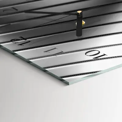 Wanduhr design ausgefallen vertikal Welle