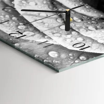 Wanduhr design ausgefallen vertikal Rose