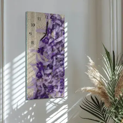 Moderne wanduhr vertikal Lavendel