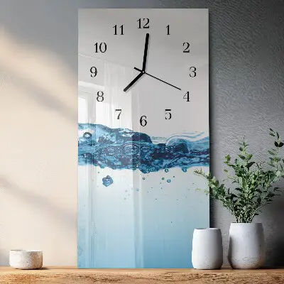 Vertikale Uhr Wasser