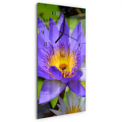 Vertikale glas wanduhr Blume