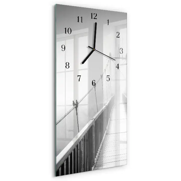 Wanduhr design ausgefallen vertikal Brücke