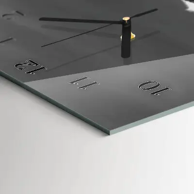 Wanduhr design ausgefallen vertikal Berg