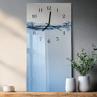 Moderne wanduhr vertikal Wasser