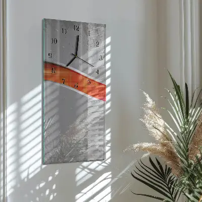 Vertikale Uhr Patrouillieren