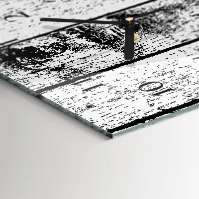 Wanduhr design ausgefallen vertikal Holz