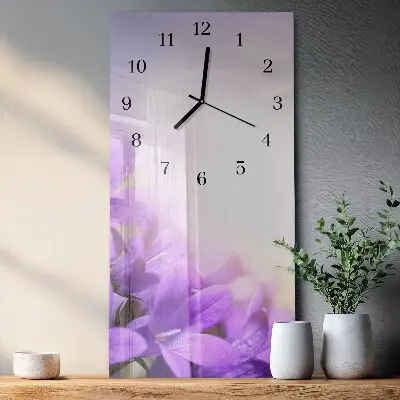 Moderne wanduhr vertikal Lila Blüten