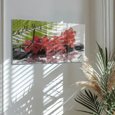 Glasuhr horizontal Blumensträuße und Steine
