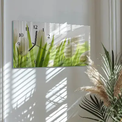 Horizontale Uhr Weiße Tulpen