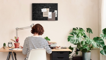 Was hängen Sie neben Ihrem Schreibtisch an die Wand? Führung